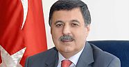 PAKDİL Bayrağımızın İndirilmesini Kınadı.
