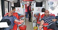 Pazarcık ilçesinde Vatandaşlardan Kızılay Kan Bağışı Kampanyasına Destek.