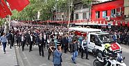 ŞEHİT POLİS MEMURU SERKAN YILMAZ SON YOLCULUĞUNA FATİHA VE DUALARLA UĞURLANDI