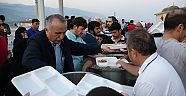 SURİYELİLERLE KARDEŞLİK YEMEĞİNDE RAMAZANI UĞURLADILAR