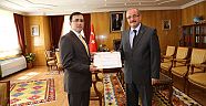 VALİ KOCATEPE,ANDIRIN KAYMAKAMI ALPER ÇİFTCİ’YE TEŞEKKÜR BELGESİ VERDİ