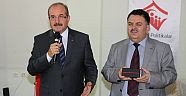 VALİ ŞÜKRÜ KOCATEPE TARAFINDAN GÖREN GÖZ CİHAZI DAĞITIMI YAPILDI