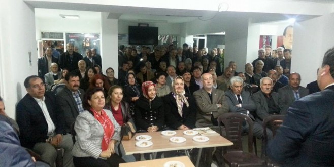 TEMİZKAN’IN SEÇİM BÜROSU BAYRAM YERİ