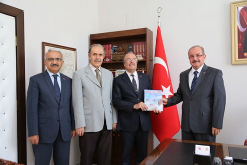 TÜRK HAVA KURUMU ÜNİVERSİTESİ PİLOT YETİŞTİRİYOR