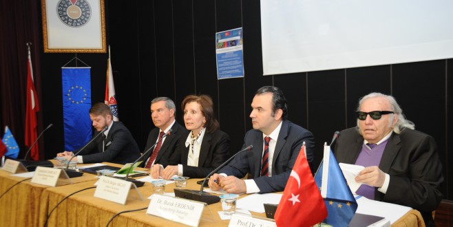 ‘TÜRKİYE - AB İLİŞKİLERİNDE YENİ GÜNDEM’ MASAYA YATIRILDI.