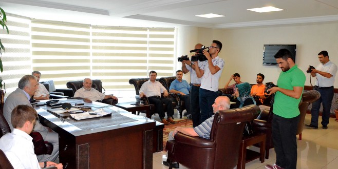 TÜRKİYE KAHRAMANMARŞ’IN BAŞARISINI KONUŞUYOR