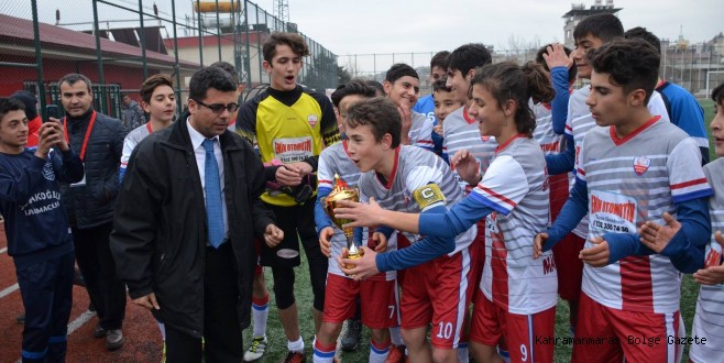 U15’DE ŞAMPİYON MARAŞSPOR