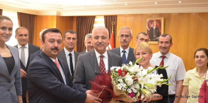 VALİ GÜVENÇER SGK İL MÜDÜRÜ İSMAİL BALAKAN VE HEYETİNİ MAKAMINDA KABUL ETTİ