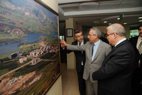 VALİ MUSTAFA HAKAN GÜVENÇER’DEN KSÜ REKTÖRÜ PROF. DR. DURMUŞ DEVECİ’ YE HAYIRLI OLSUN ZİYARETİ