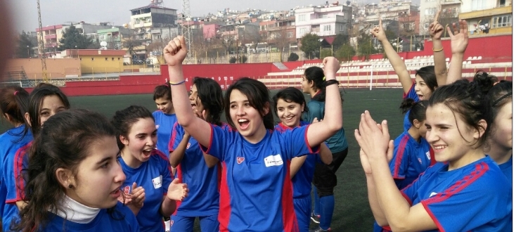 YEDİ GÜZEL ADAMIN LİSESİ SOSYAL VE SPORTİF ALANDADA ADINDAN BAŞARILARLA SÖZ ETTİRİYOR.